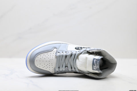 Nike Air Jordan 1 High OG basketball shoes Sneakers for comfort and casual wear
