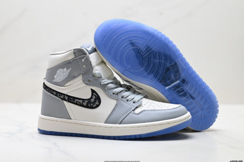 Nike Air Jordan 1 High OG basketball shoes Sneakers for comfort and casual wear