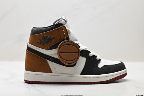 Nike Air Jordan 1 Retro High OG athletic shoes Anti-slip basketball shoes for men and women