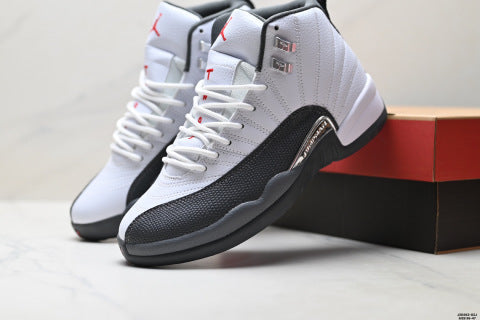 Nike Air Jordan 12 Sneakers Comfortable and non-slip basketball shoes