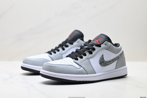 Nike Air Jordan 1 Low basketball shoes Comfortable casual sneakers