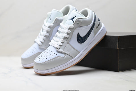 Nike Air Jordan 1 sneakers Basketball shoes for men and women, versatile