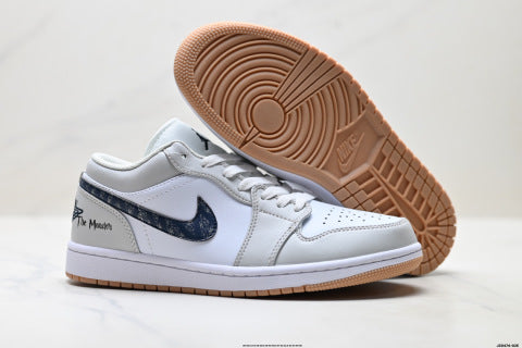 Nike Air Jordan 1 sneakers Basketball shoes for men and women, versatile
