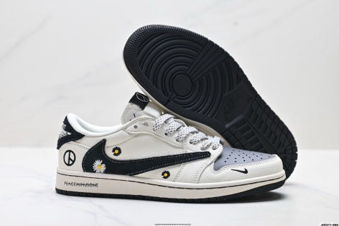 Nike Air Jordan 1 x Travis Scott Collaboration sneakers Sneakers for comfort and casual wear