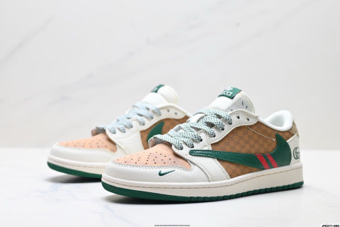 Nike Air Jordan 1 x Travis Scott Sneakers Comfortable and casual non-slip basketball shoes