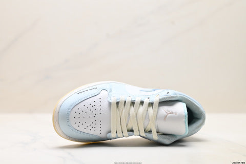 Nike Air Jordan 1 Low OG basketball shoes Casual sneakers for men and women