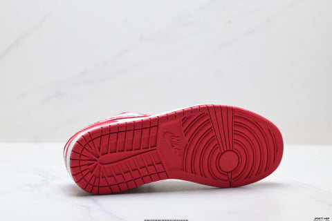 Nike Air Jordan 1 Low  sneakers Anti-slip and wear-resistant sports shoes