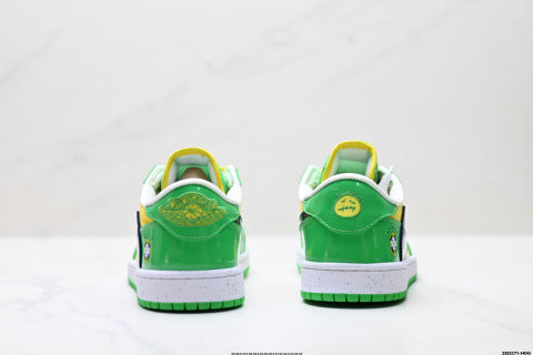 Nike Air Jordan 1 x Travis Scott basketball shoes Sneakers for comfort and casual wear